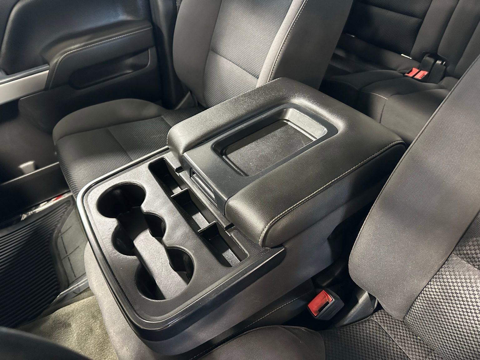 Used 2018 Chevrolet Silverado 1500 LT w/ All Star Edition image 28