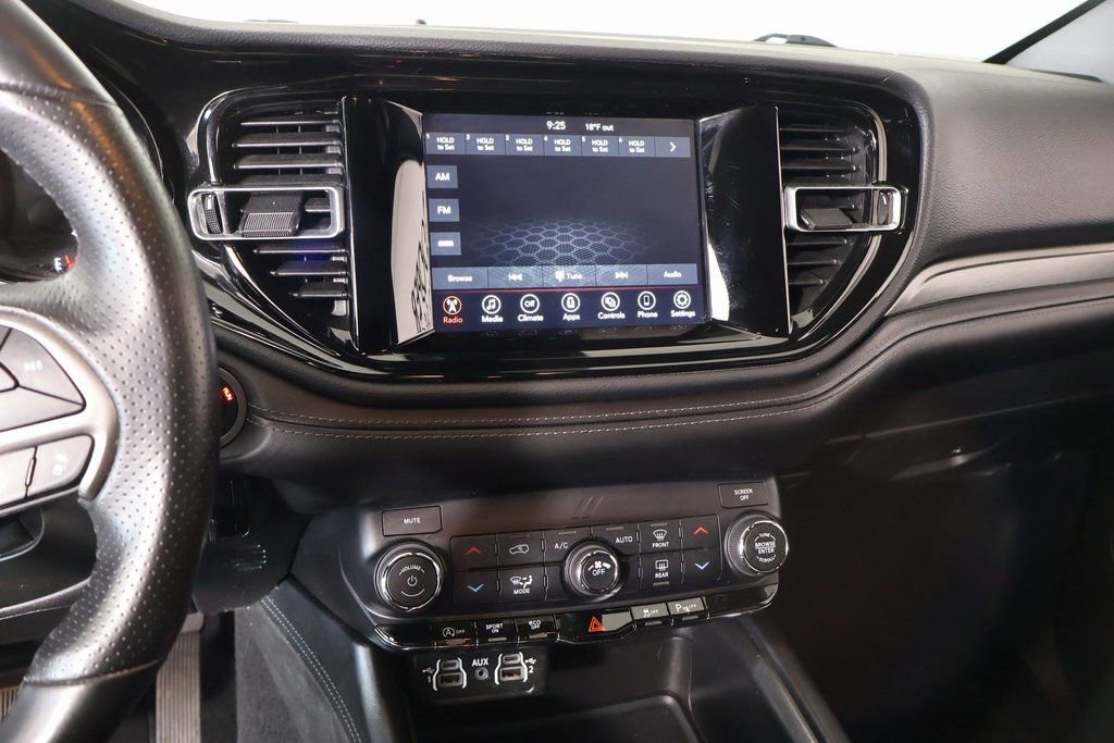 Used 2023 Dodge Durango SXT Launch Edition image 5