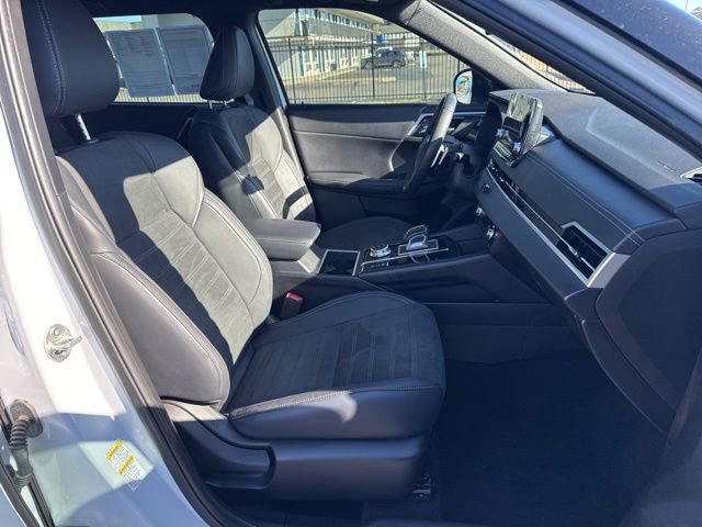 Used 2023 Mitsubishi Outlander SE image 20