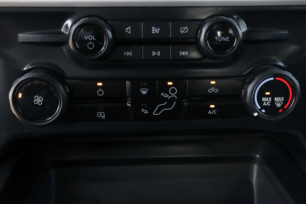 Used 2023 Ford F350 XLT w/ 360-Degree Camera Package image 39