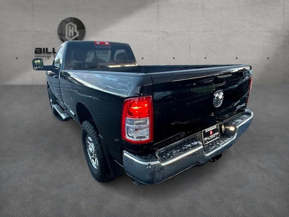 Used 2024 RAM 3500 Tradesman w/ Chrome Appearance Group image 9