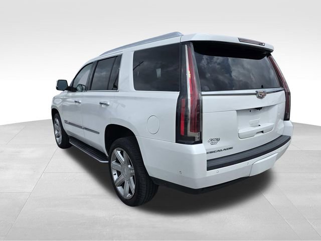 Used 2018 Cadillac Escalade Luxury RWD image 4