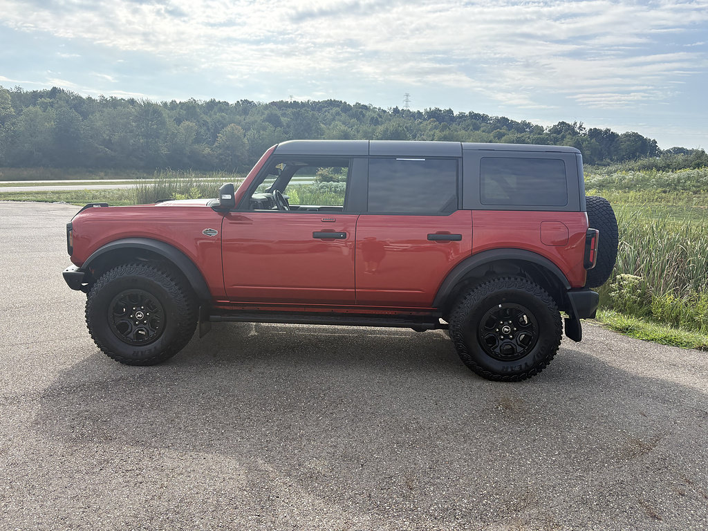 Used 2023 Ford Bronco Wildtrak AWD/4WD image 2