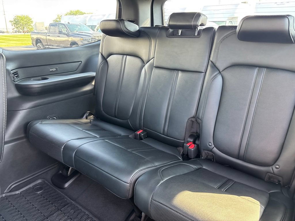 Used 2024 Jeep Wagoneer Series II w/ Convenience Group I AWD/4WD image 28