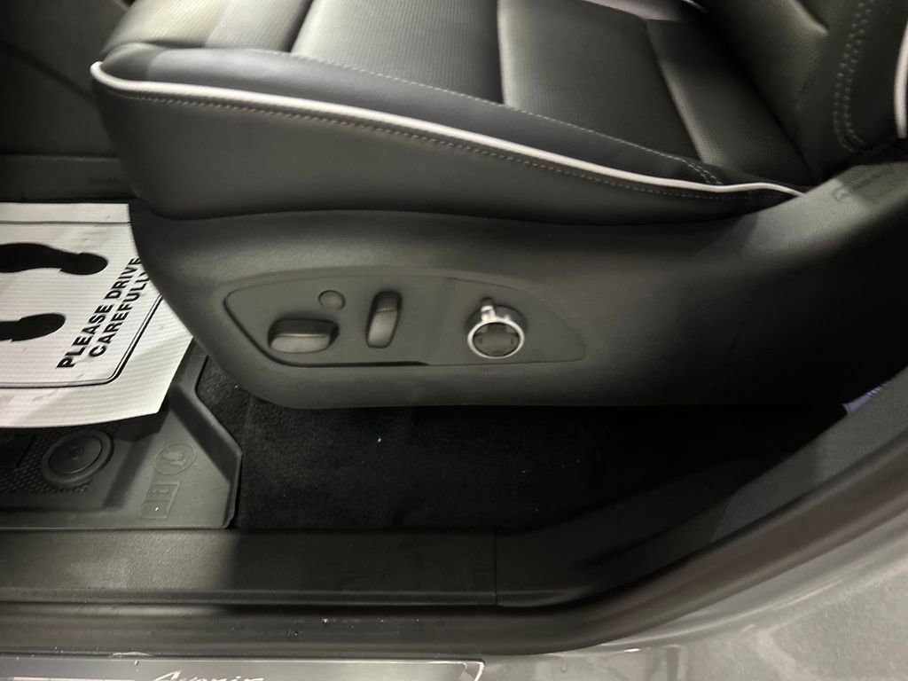 New 2026 Buick Enclave Avenir w/ Super Cruise Package image 11