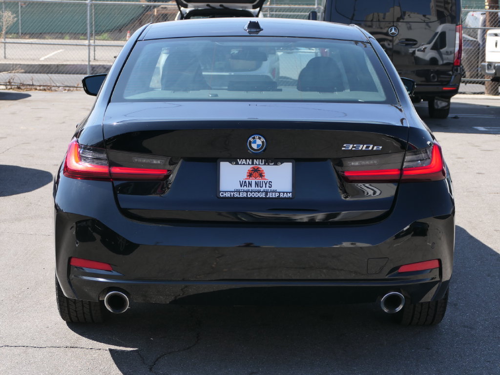Used 2024 BMW 330e RWD image 5