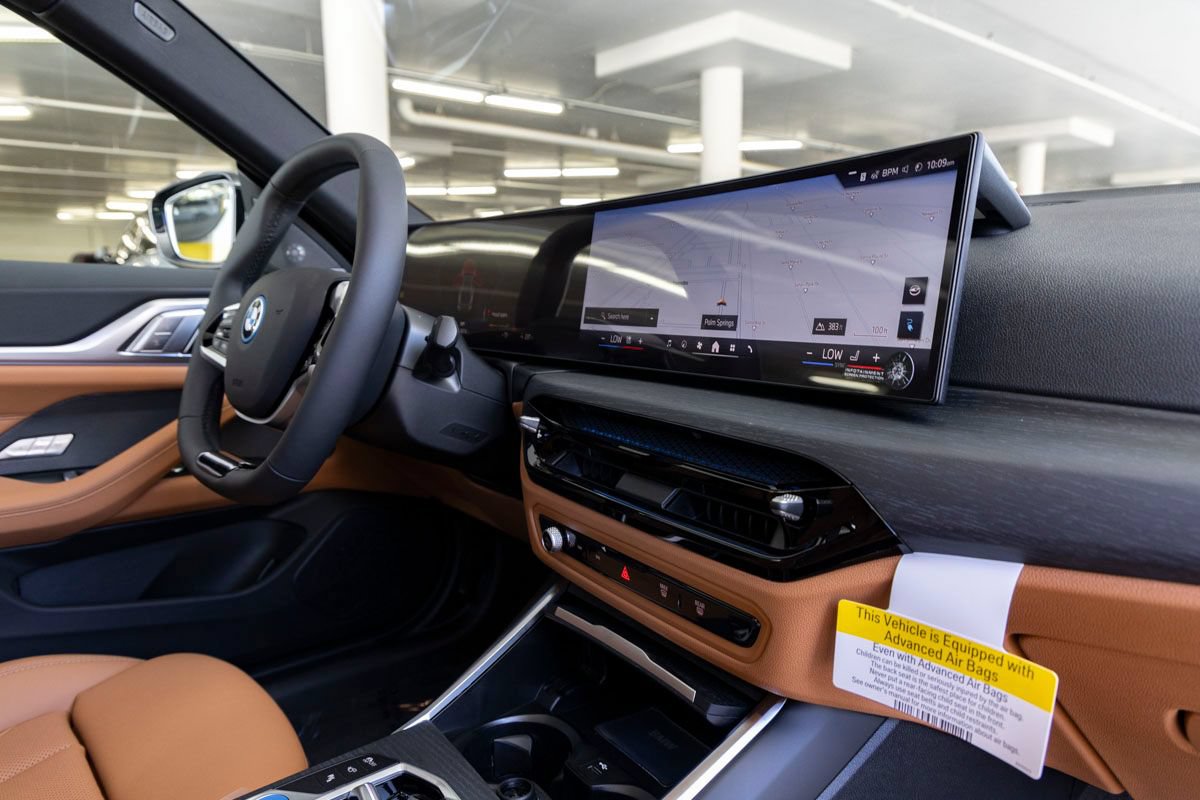 New 2026 BMW i4 eDrive40 w/ Premium Package RWD image 30