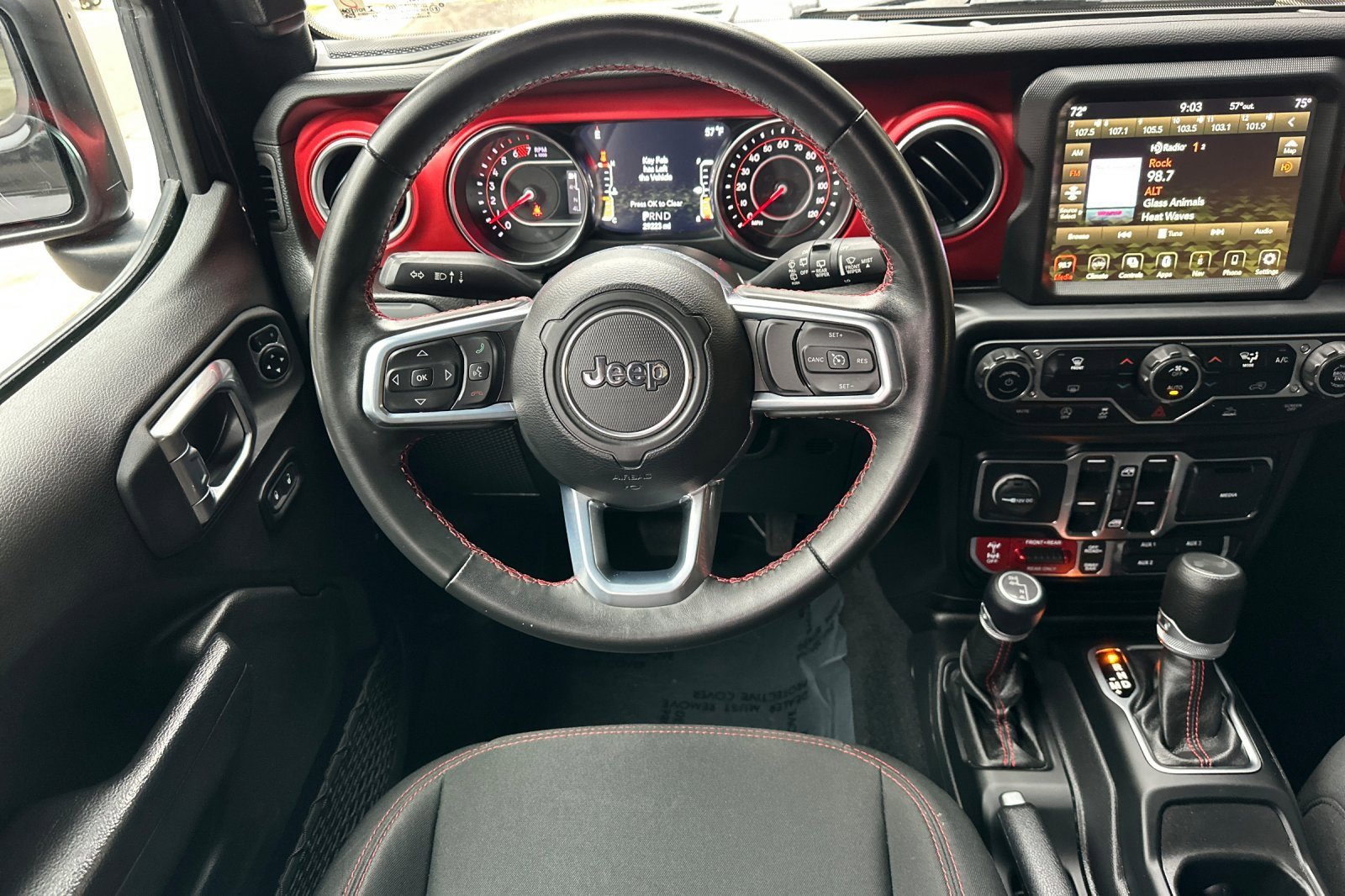 Used 2022 Jeep Wrangler Unlimited Rubicon w/ LED Lighting Group image 17