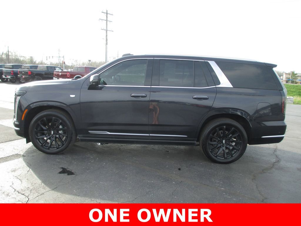 Used 2025 Cadillac Escalade Premium Luxury w/ Touring Package image 8