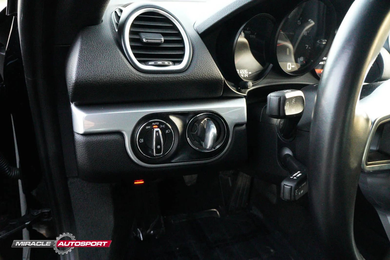 Used 2018 Porsche 718 Cayman image 30