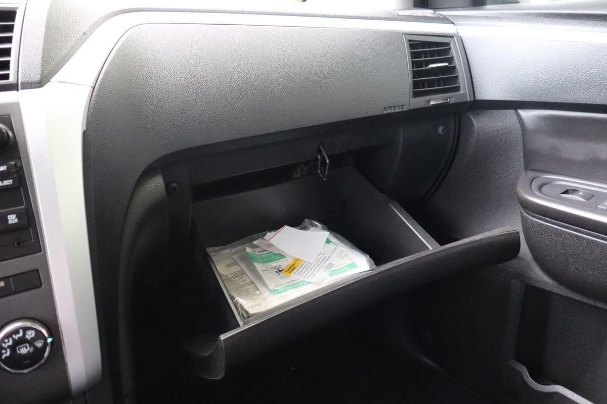 Used 2012 Chevrolet Traverse LT AWD/4WD image 37