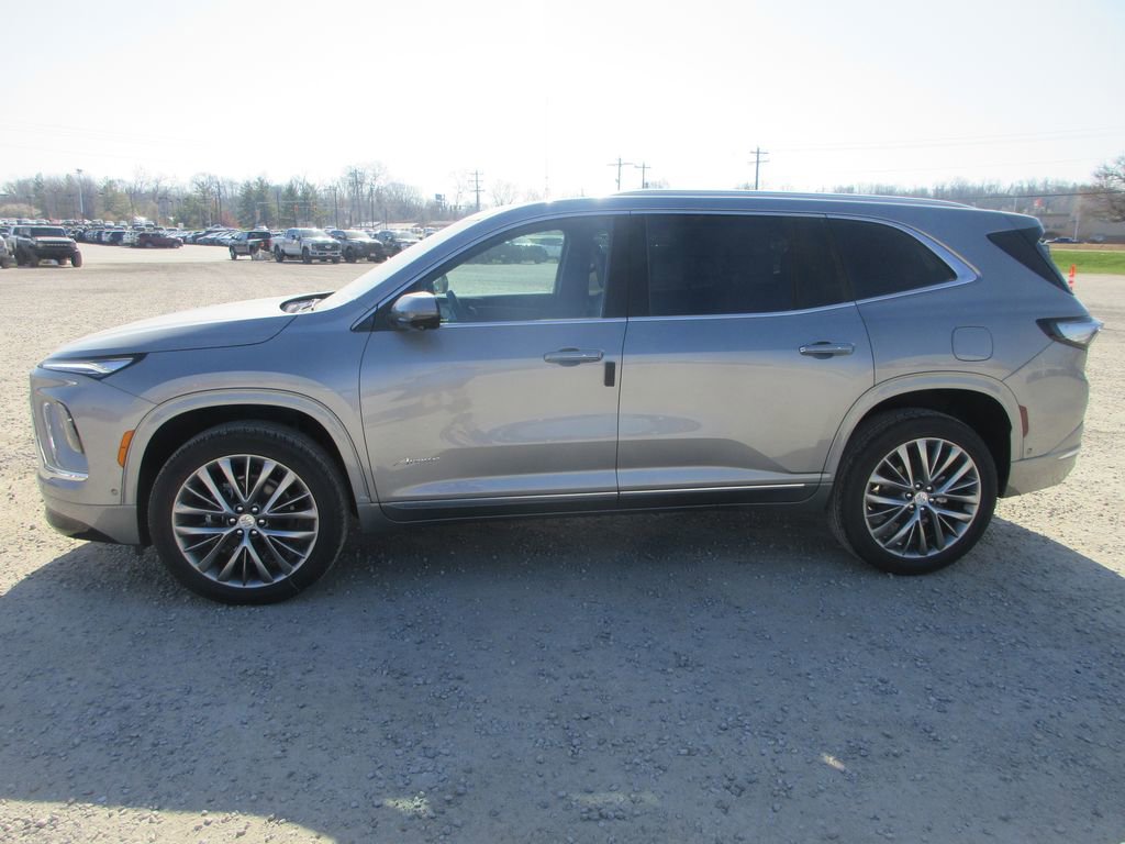 New 2026 Buick Enclave Avenir image 9