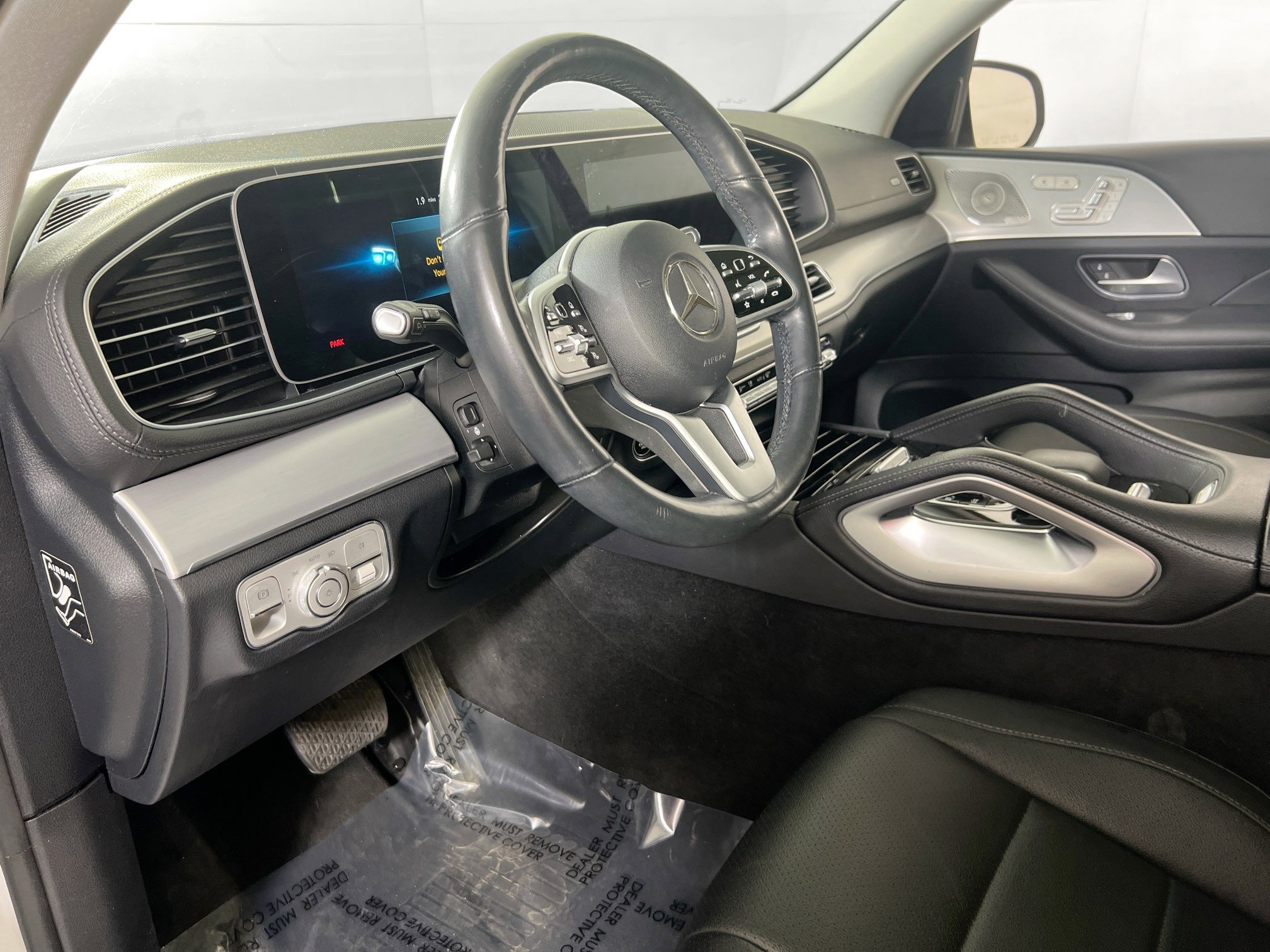 Used 2020 Mercedes-Benz GLS 450 4MATIC w/ Convenience Package image 9