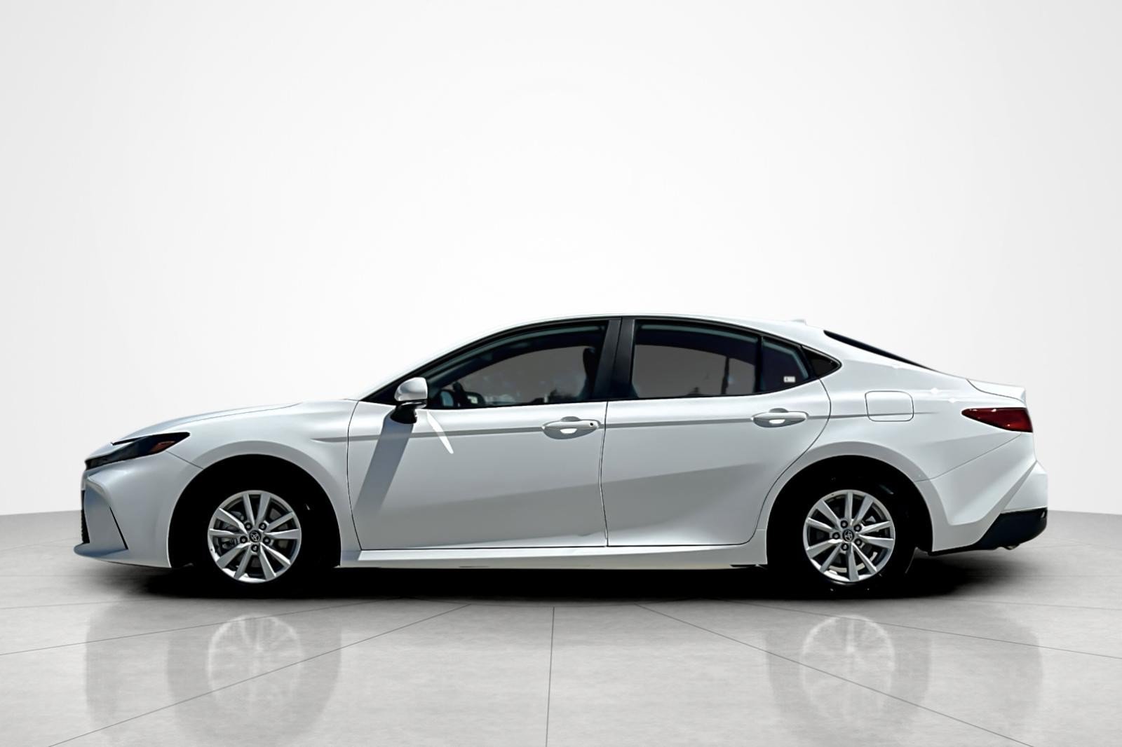 Used 2026 Toyota Camry LE FWD image 2