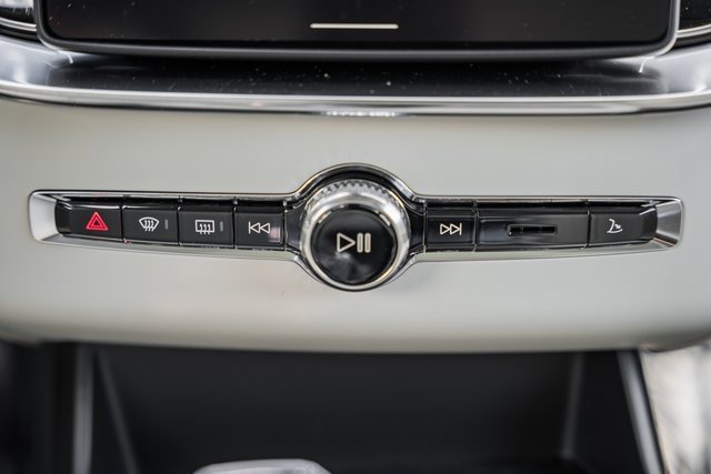 New 2026 Volvo XC90 B6 Ultra image 22