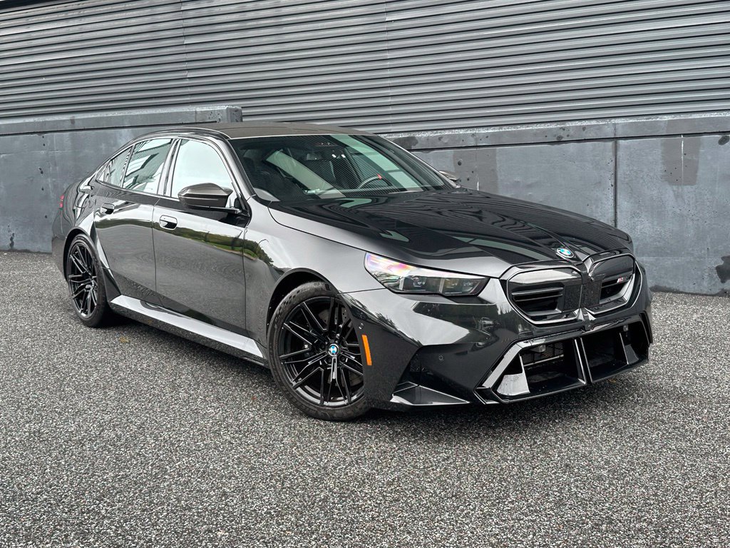 Used 2025 BMW M5 w/ Carbon Package AWD/4WD image 12