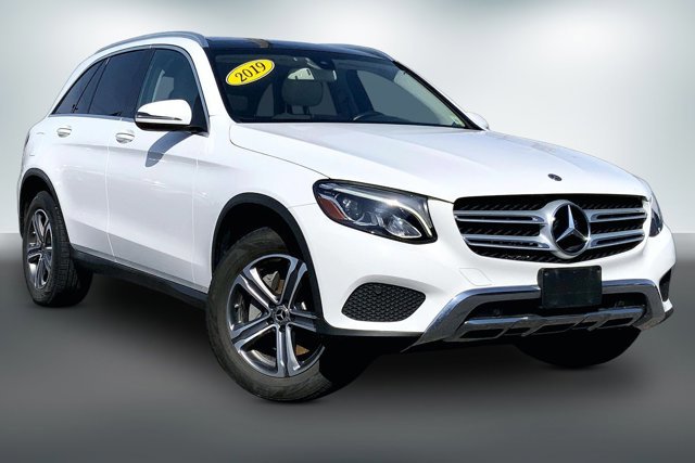 Used 2019 Mercedes-Benz GLC 300 4MATIC image 1