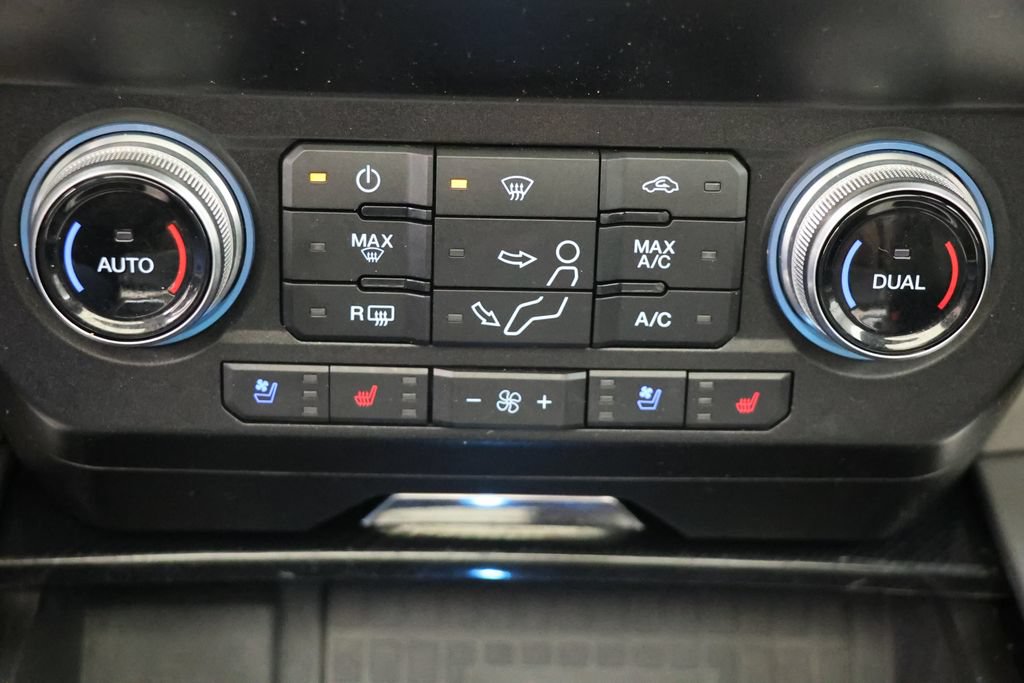 Used 2021 Ford F450 Platinum w/ FX4 Off-Road Package AWD/4WD image 33