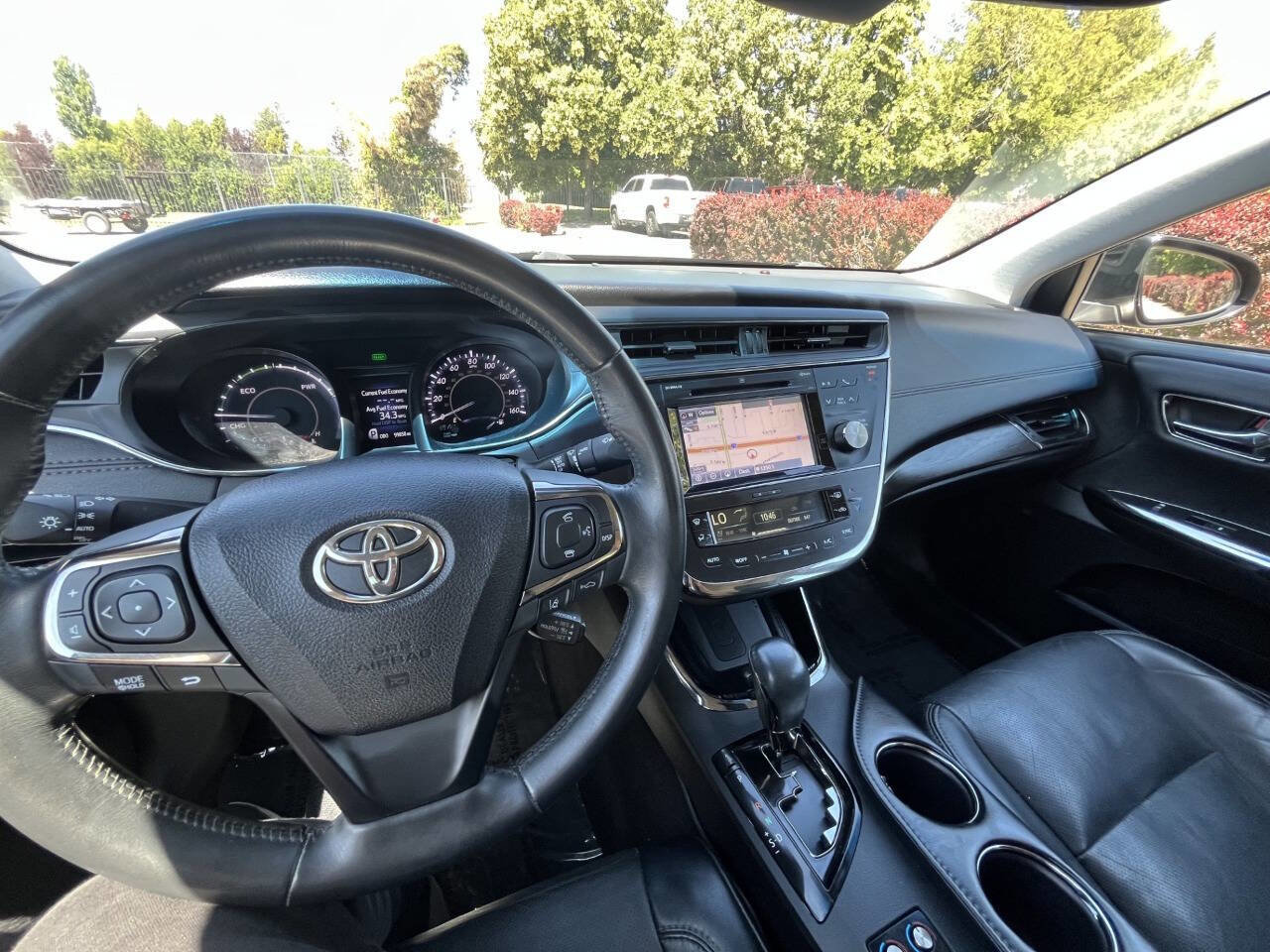 Used 2016 Toyota Avalon Limited w/ Toyota Safety Sense Package FWD image 11