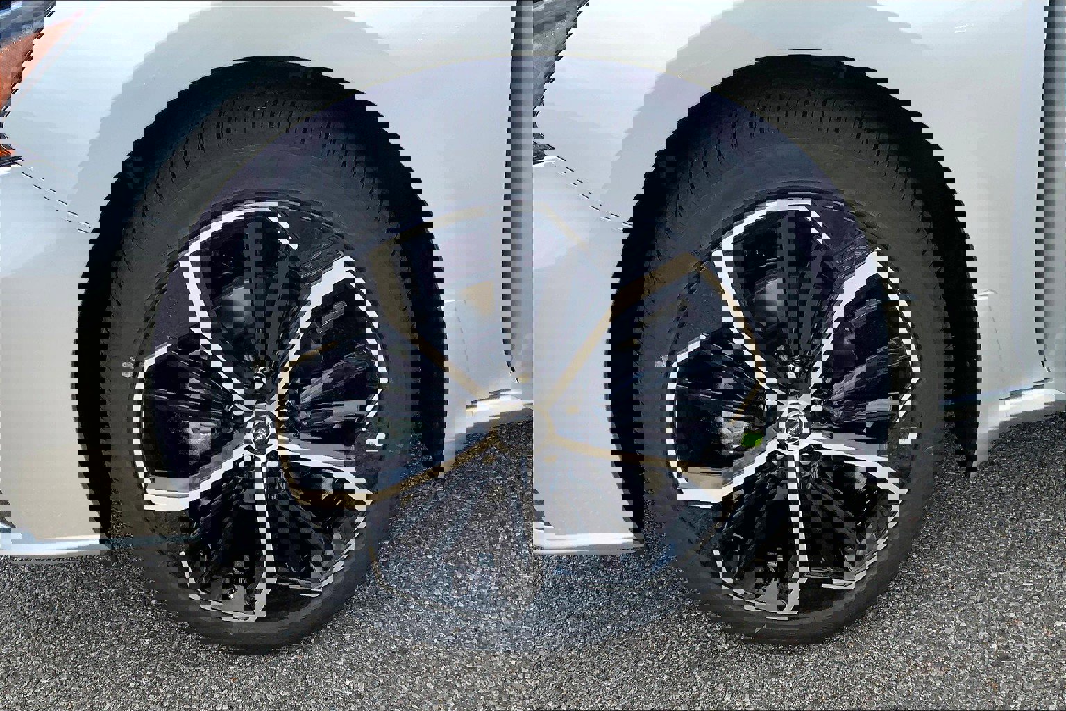 New 2025 Nissan Altima 2.5 SR image 13