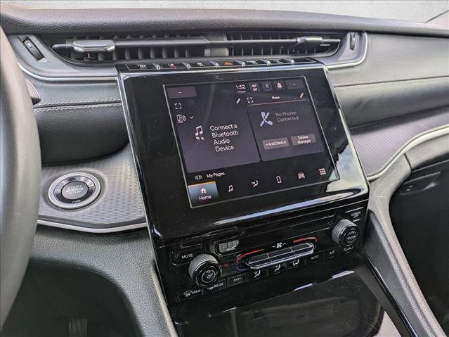 Used 2023 Jeep Grand Cherokee L Laredo image 14