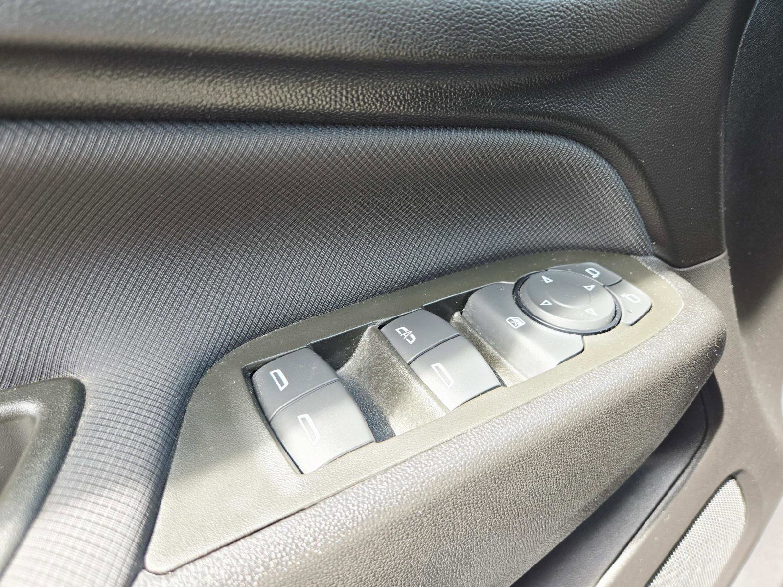 Used 2024 Chevrolet Equinox RS w/ RS Leather Package image 38