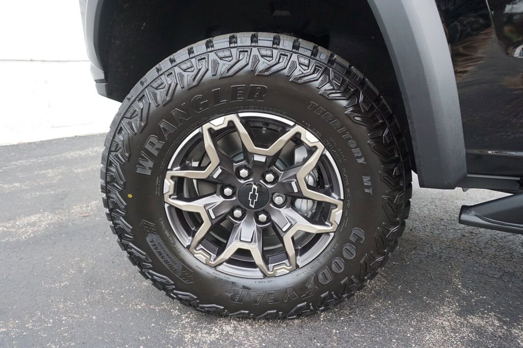 New 2026 Chevrolet Colorado ZR2 w/ Technology Package image 32