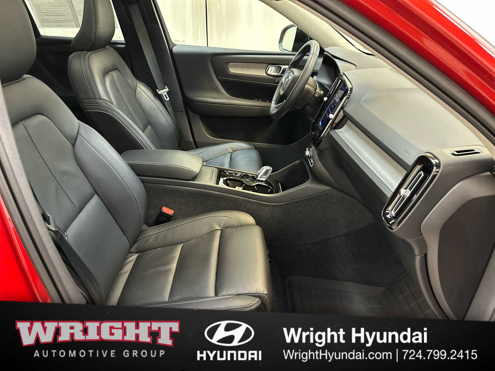 Used 2023 Volvo XC40 B5 Plus w/ Driver Assist Package image 18