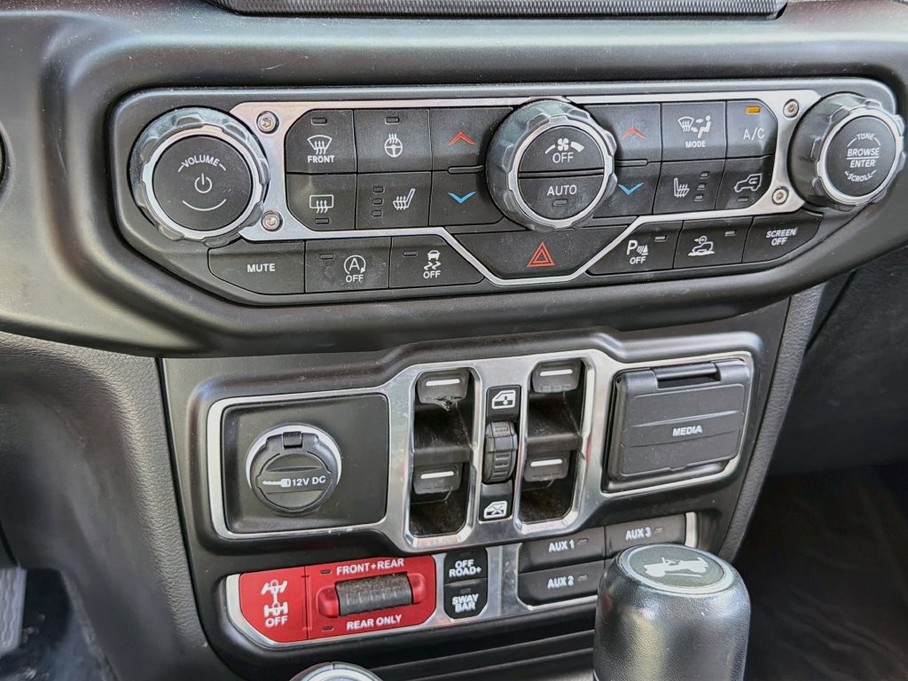 Used 2021 Jeep Wrangler Unlimited Rubicon AWD/4WD image 17