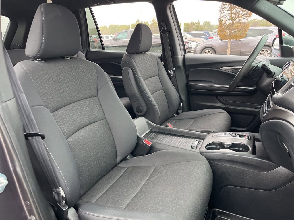 Used 2021 Honda Passport Sport image 28