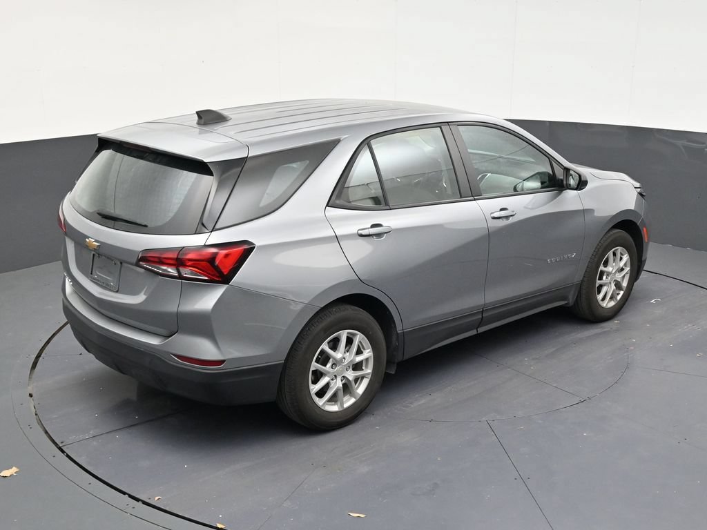 Used 2024 Chevrolet Equinox LS FWD image 16
