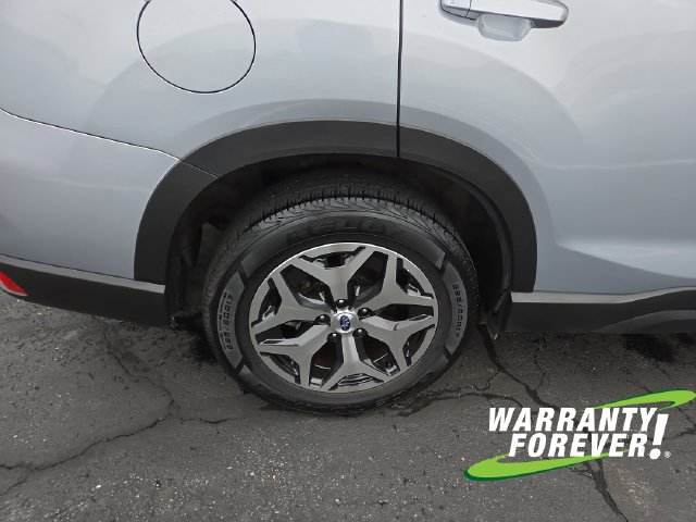 Used 2021 Subaru Forester Premium AWD/4WD image 21