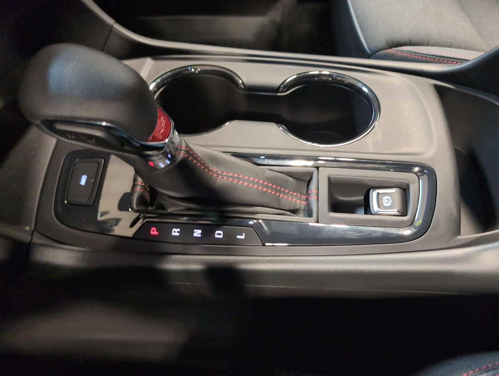 Used 2024 Chevrolet Equinox RS image 15