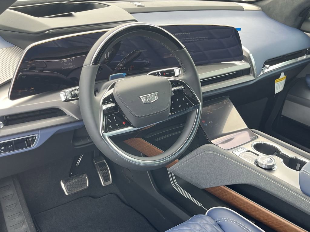 New 2026 Cadillac Vistiq Premium Luxury image 2