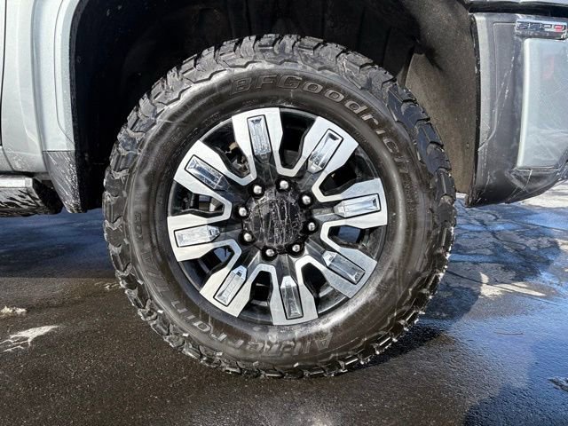 Certified 2026 GMC Sierra 3500 Denali w/ Denali Reserve Package image 17