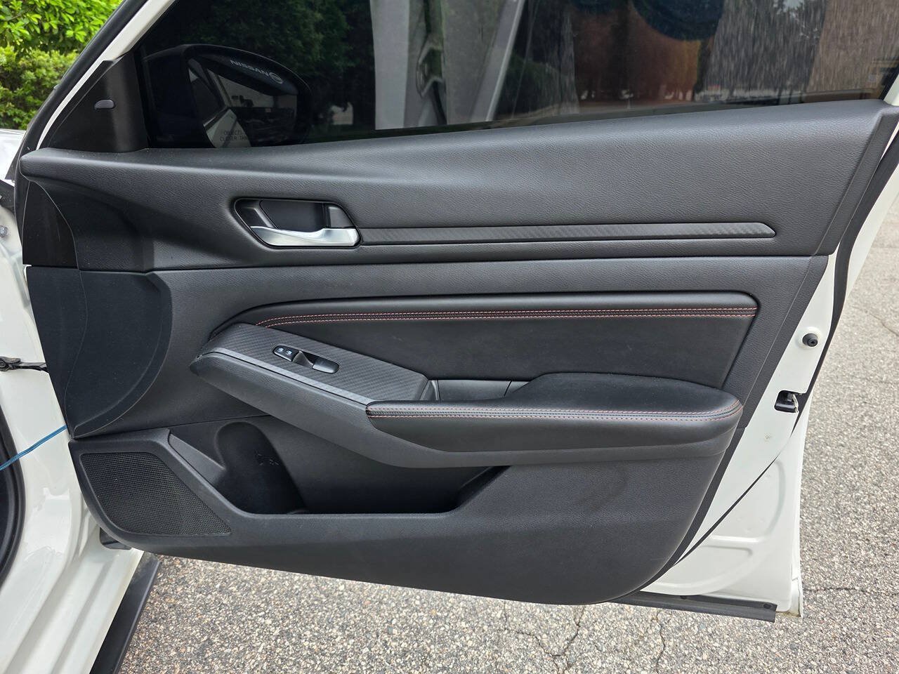 Used 2019 Nissan Altima 2.5 SR FWD image 28