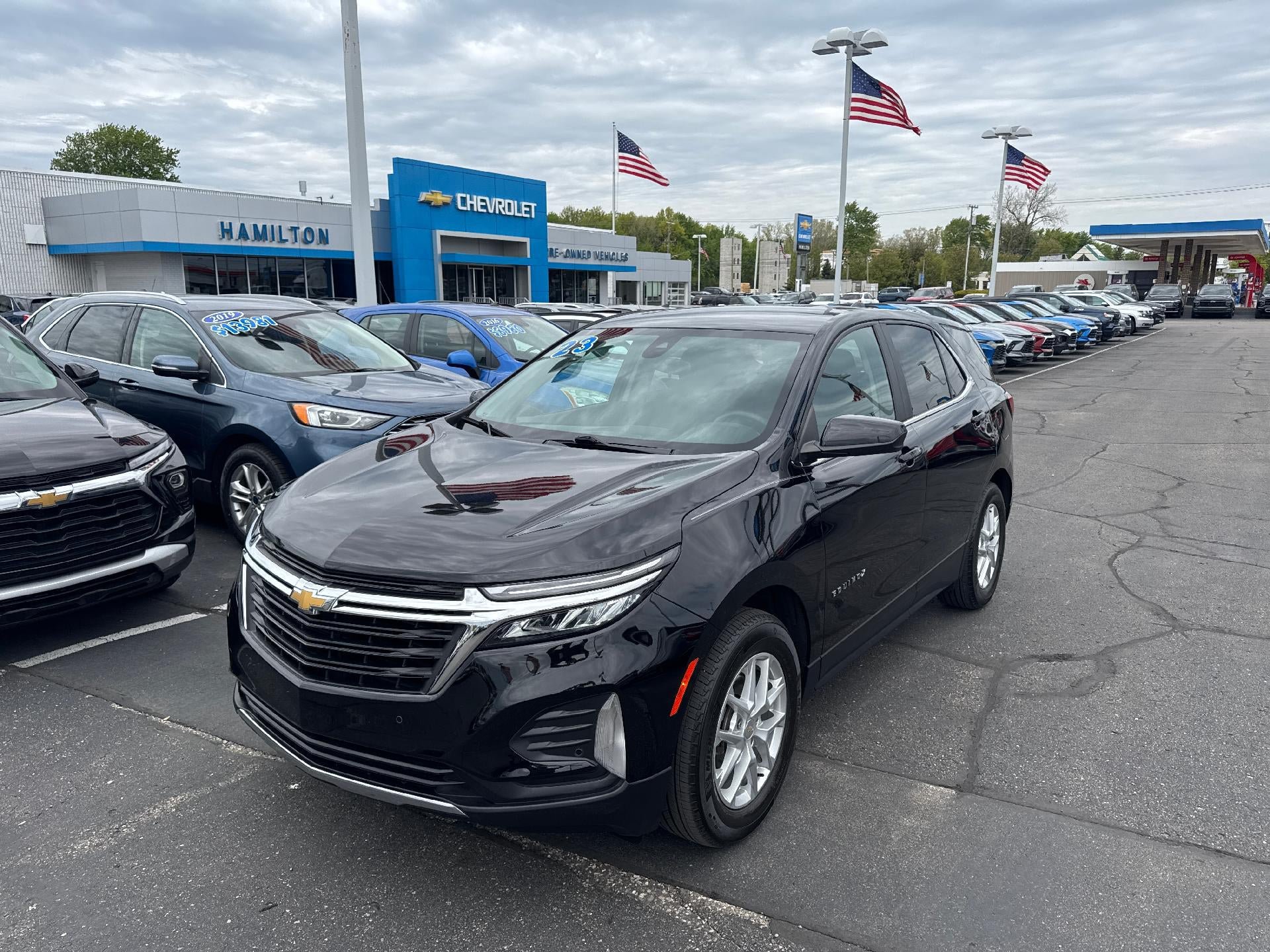 Used 2023 Chevrolet Equinox LT FWD image 3