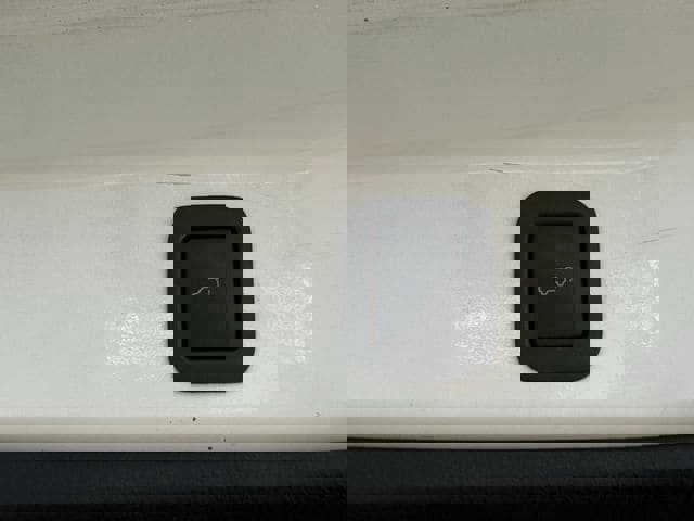 Used 2017 Toyota Highlander SE w/ Carpet Mat Package AWD/4WD image 34