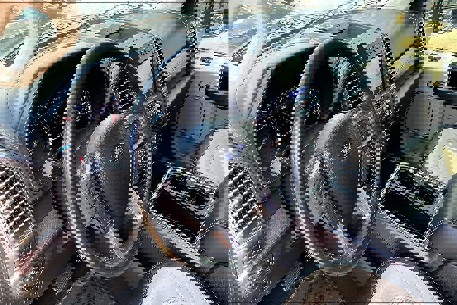 Used 2020 Ford F250 Limited w/ FX4 Off-Road Package image 18