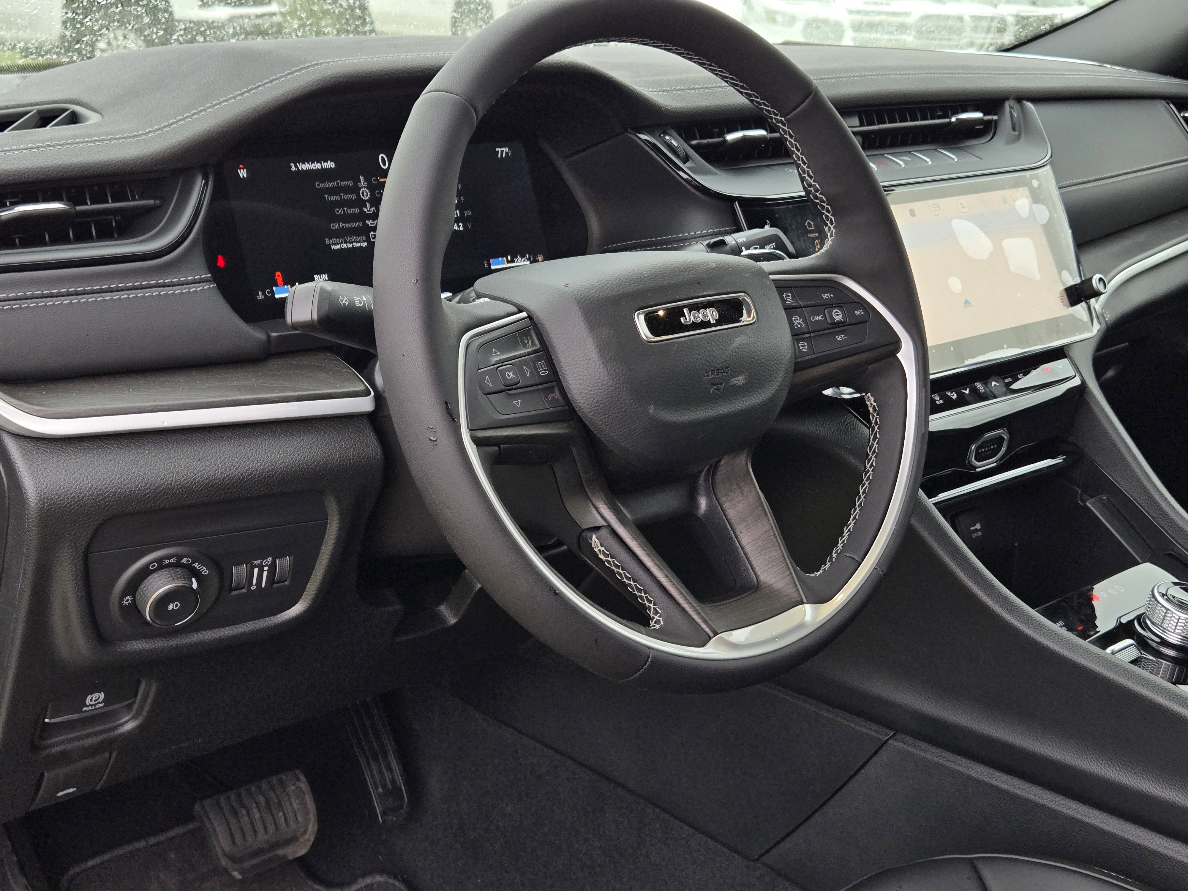 New 2026 Jeep Grand Cherokee Limited w/ Limited Altitude Package AWD/4WD image 17