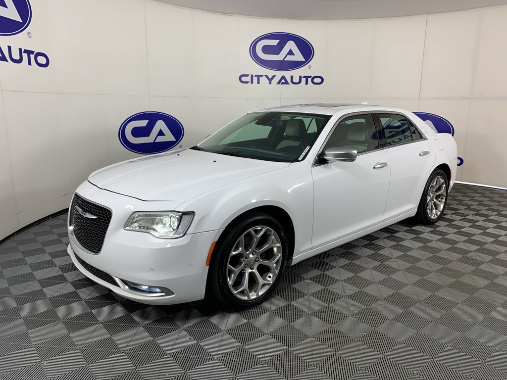 Used 2018 Chrysler 300 C w/ Sun, Sound & Nav Package RWD image 6