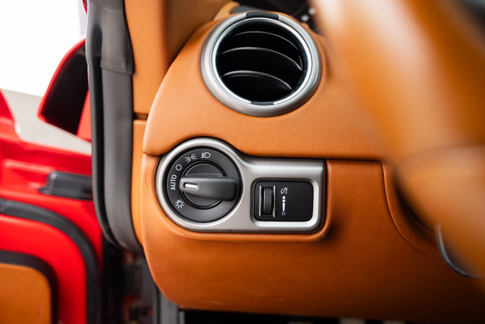 Used 2013 SRT Viper GTS w/ GTS Laguna Interior Pkg RWD image 40