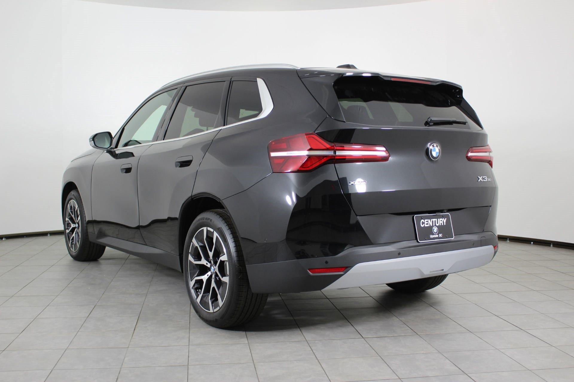 Used 2026 BMW X3 xDrive30i w/ Premium Package AWD/4WD image 2