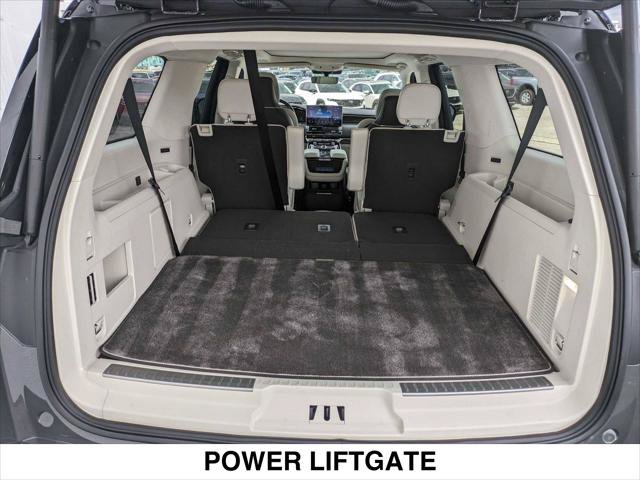 Used 2024 Lincoln Navigator L Black Label AWD/4WD image 29