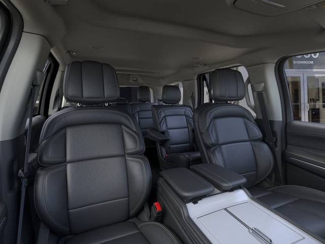 New 2026 Lincoln Navigator Premiere AWD/4WD image 10