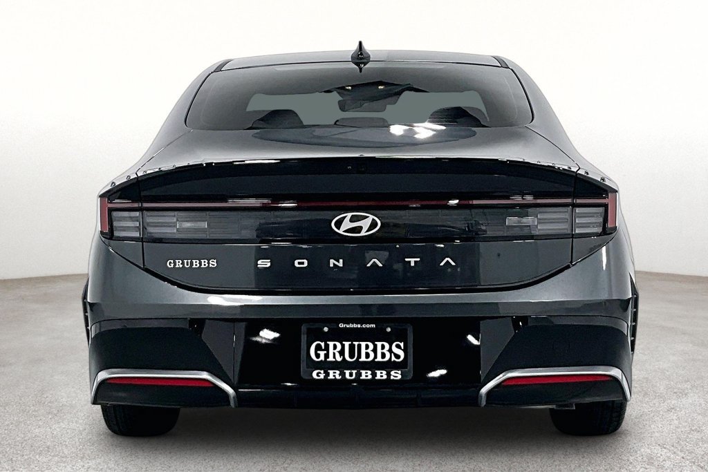 Used 2026 Hyundai Sonata SEL FWD image 4