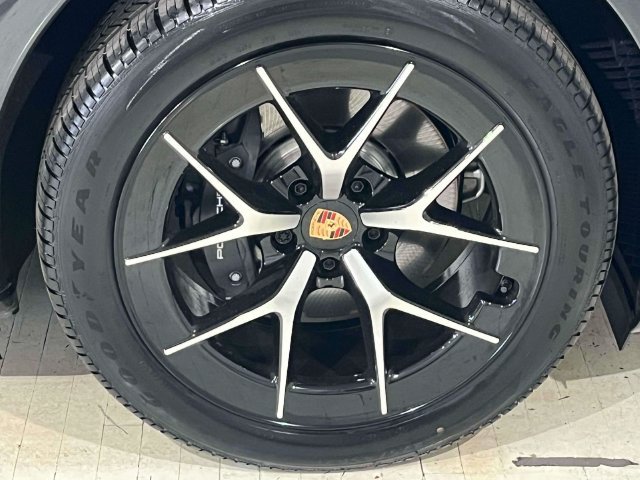 New 2026 Porsche Cayenne Electric AWD/4WD image 15