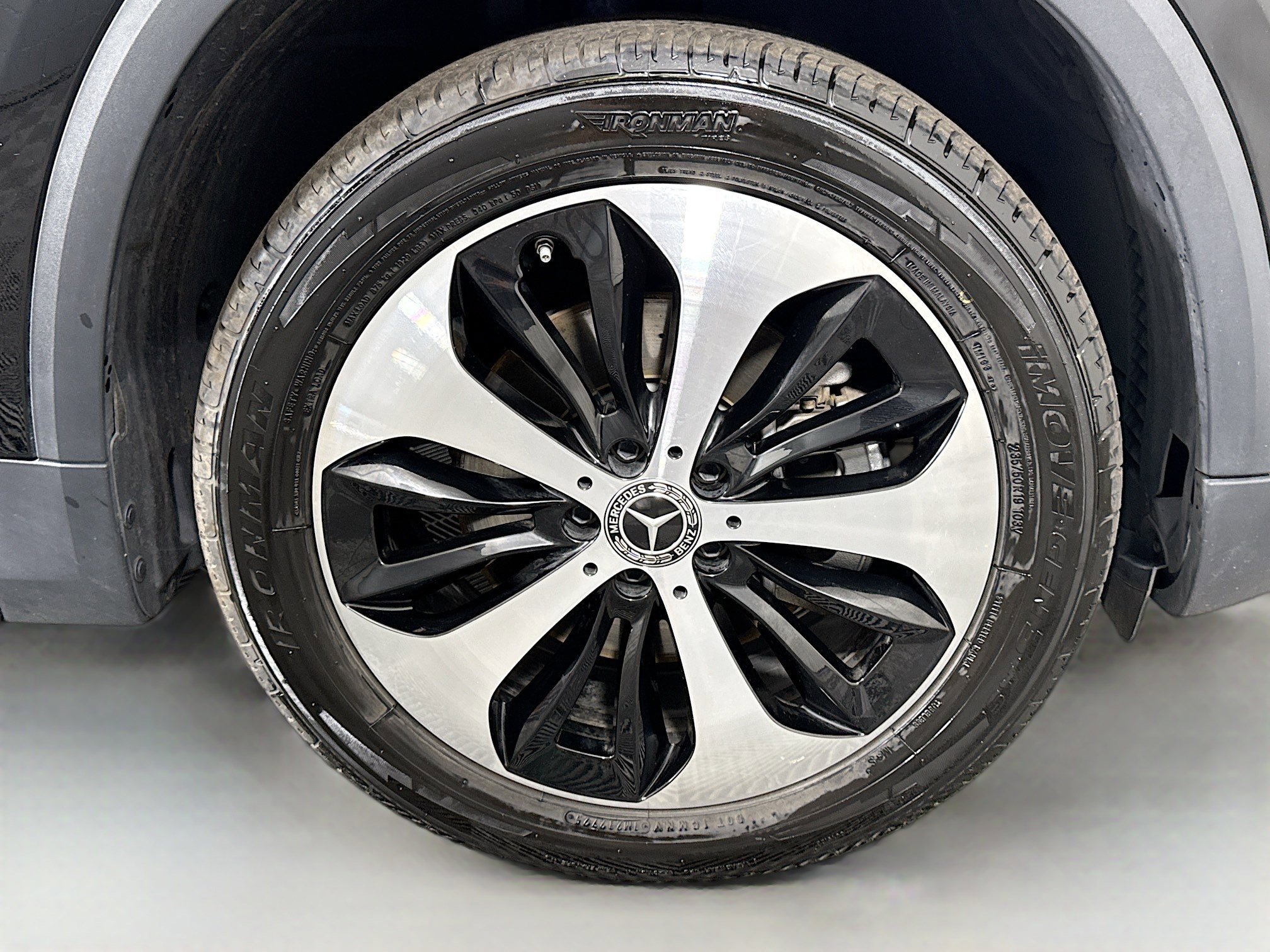 Used 2025 Mercedes-Benz GLA 250 image 32