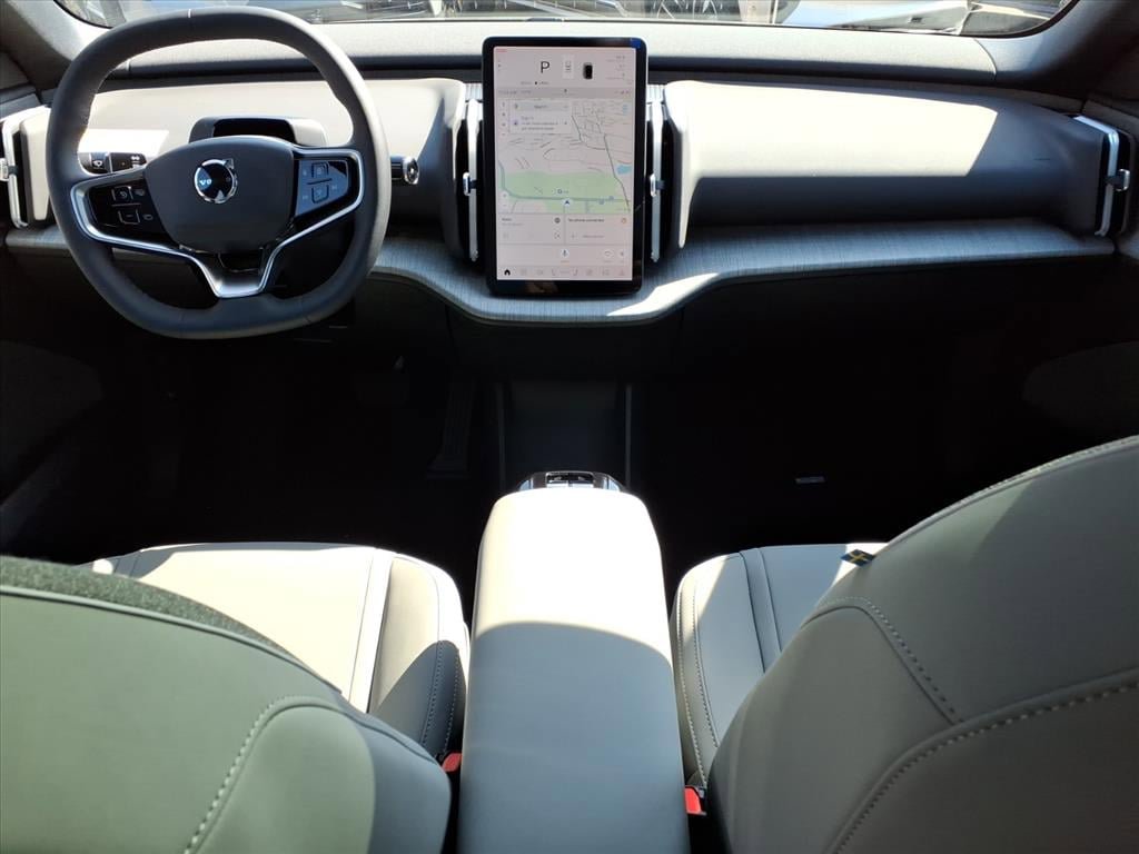 New 2026 Volvo XC90 T8 Plus w/ Protection Package Premier image 12