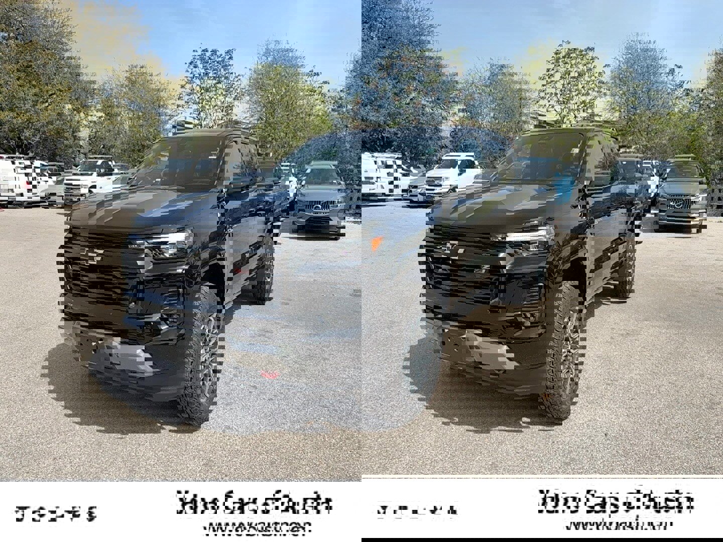 Used 2024 Chevrolet Colorado Z71 w/ Z71 Convenience Package 2